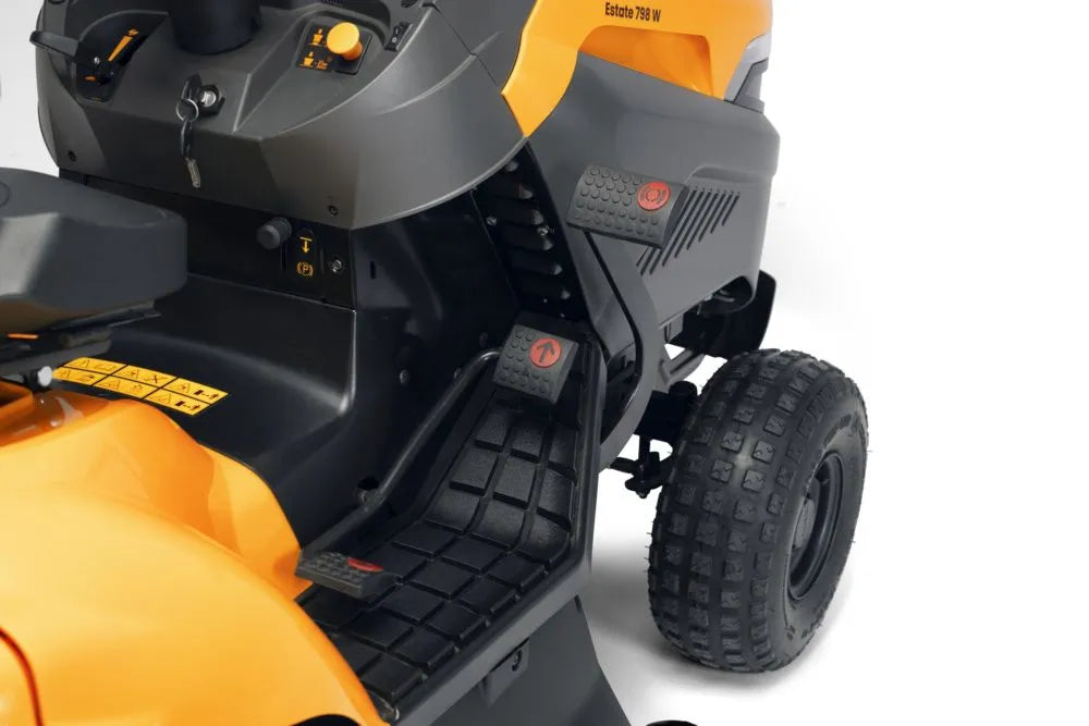 STIGA Estate 798 W Petrol Lawn Tractor - Image 11